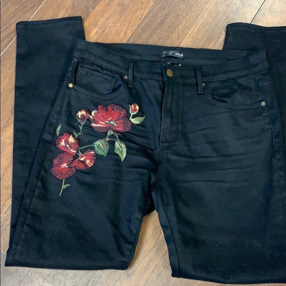 Aqua black embroidered jean size 29.